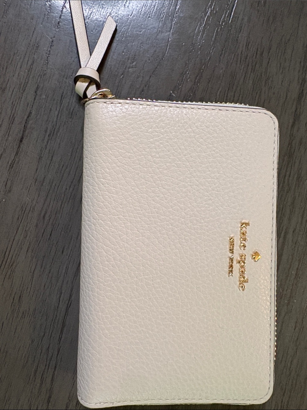kate spade Pebbled Leather Zip Wallet in Light Pink/Cream with Gold Logo